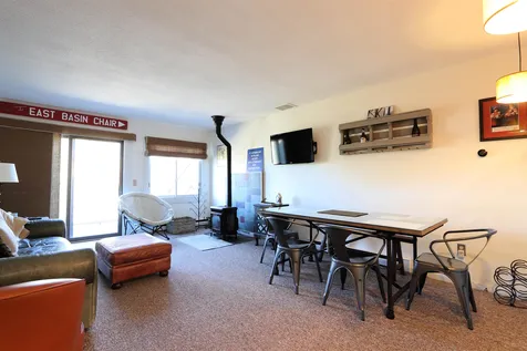 25 Burkeside Road Burke VT 05832