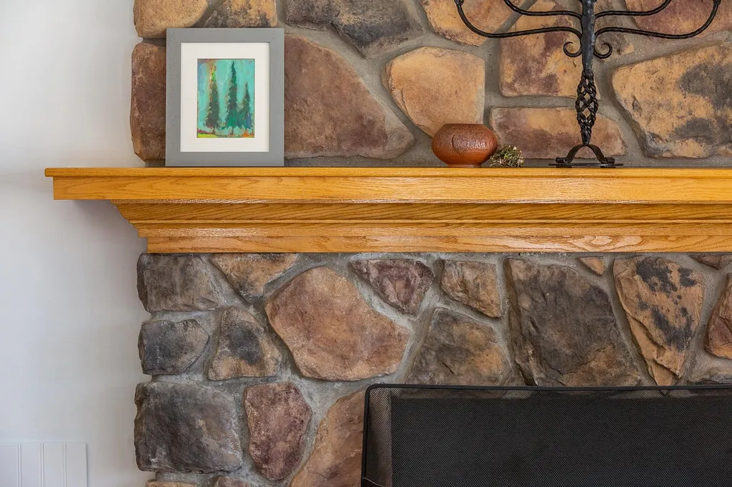 28 Crystal Path Hartland VT 05048