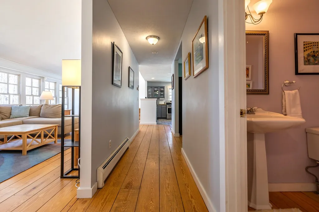 28 Crystal Path Hartland VT 05048