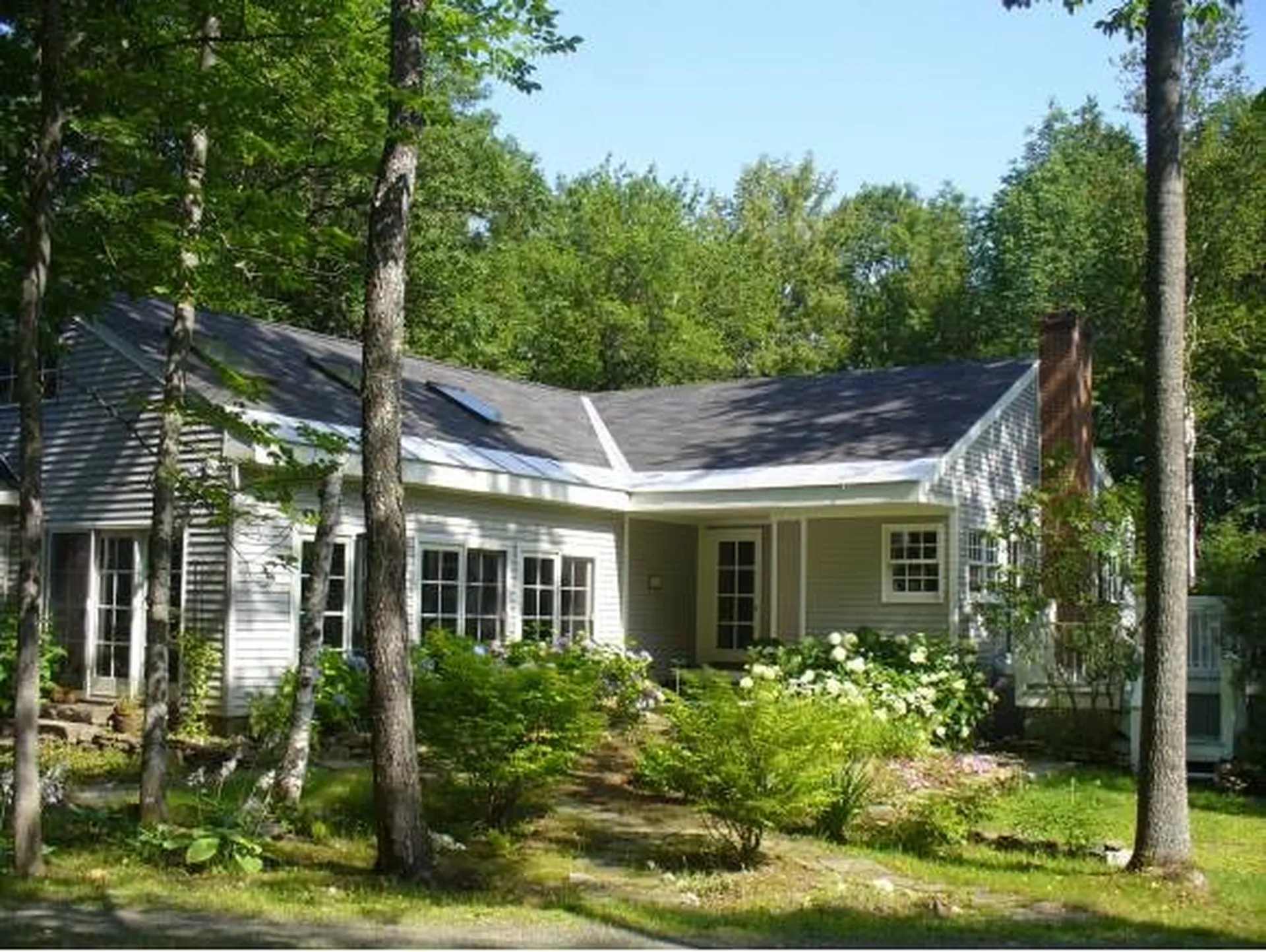28 Crystal Path Hartland VT 05048