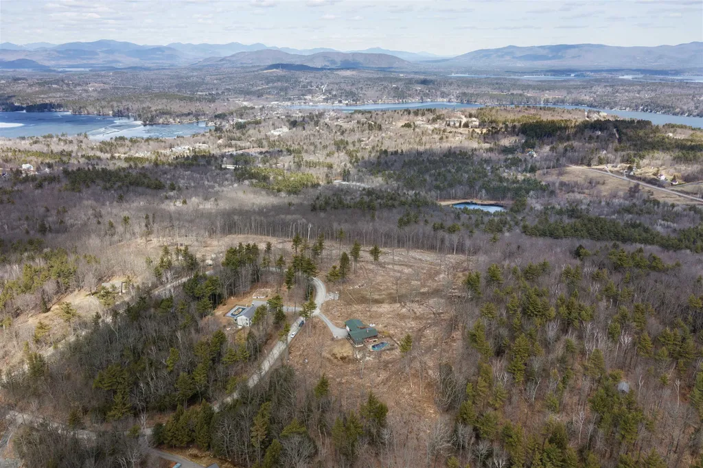 30 Beech Hill Road Meredith NH 03253