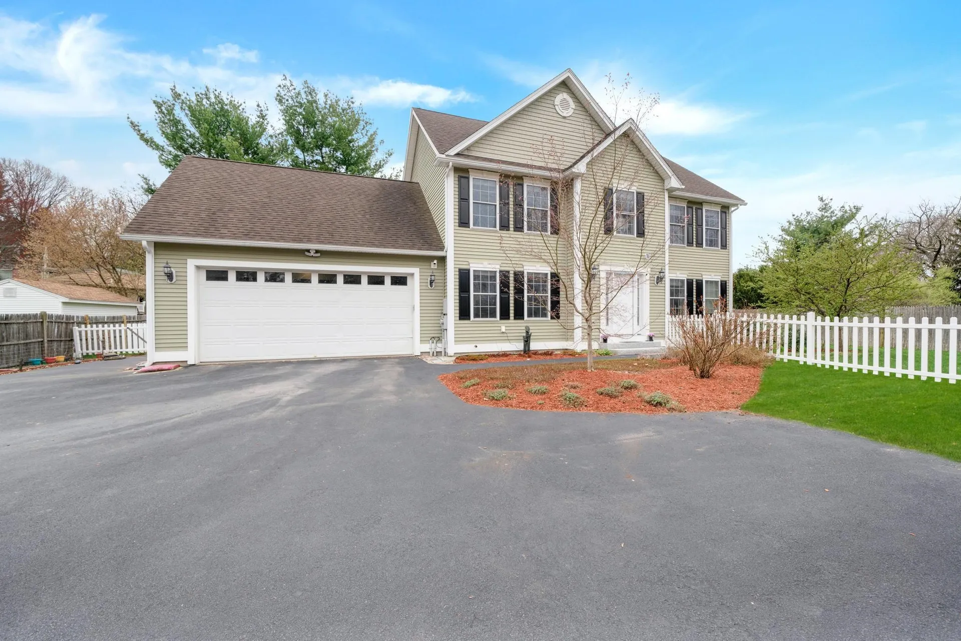 146 East Dunstable Road Nashua NH 03062