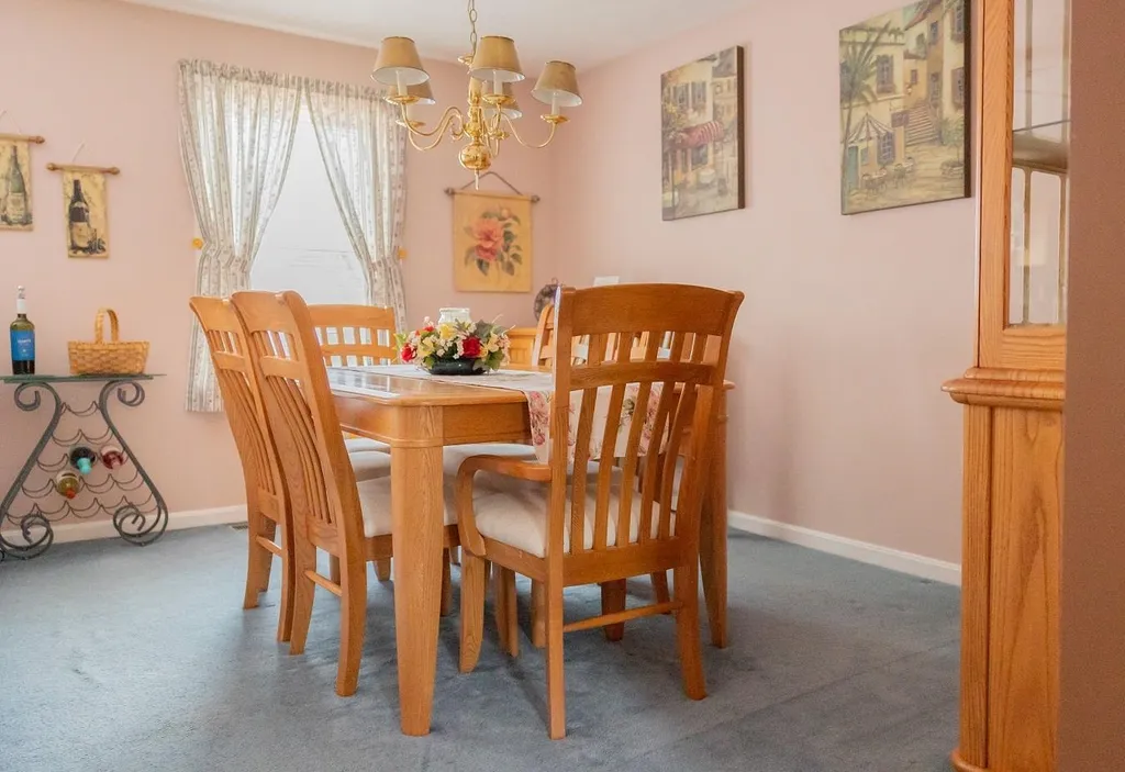 16 Settlement Way Nashua NH 03062-4438