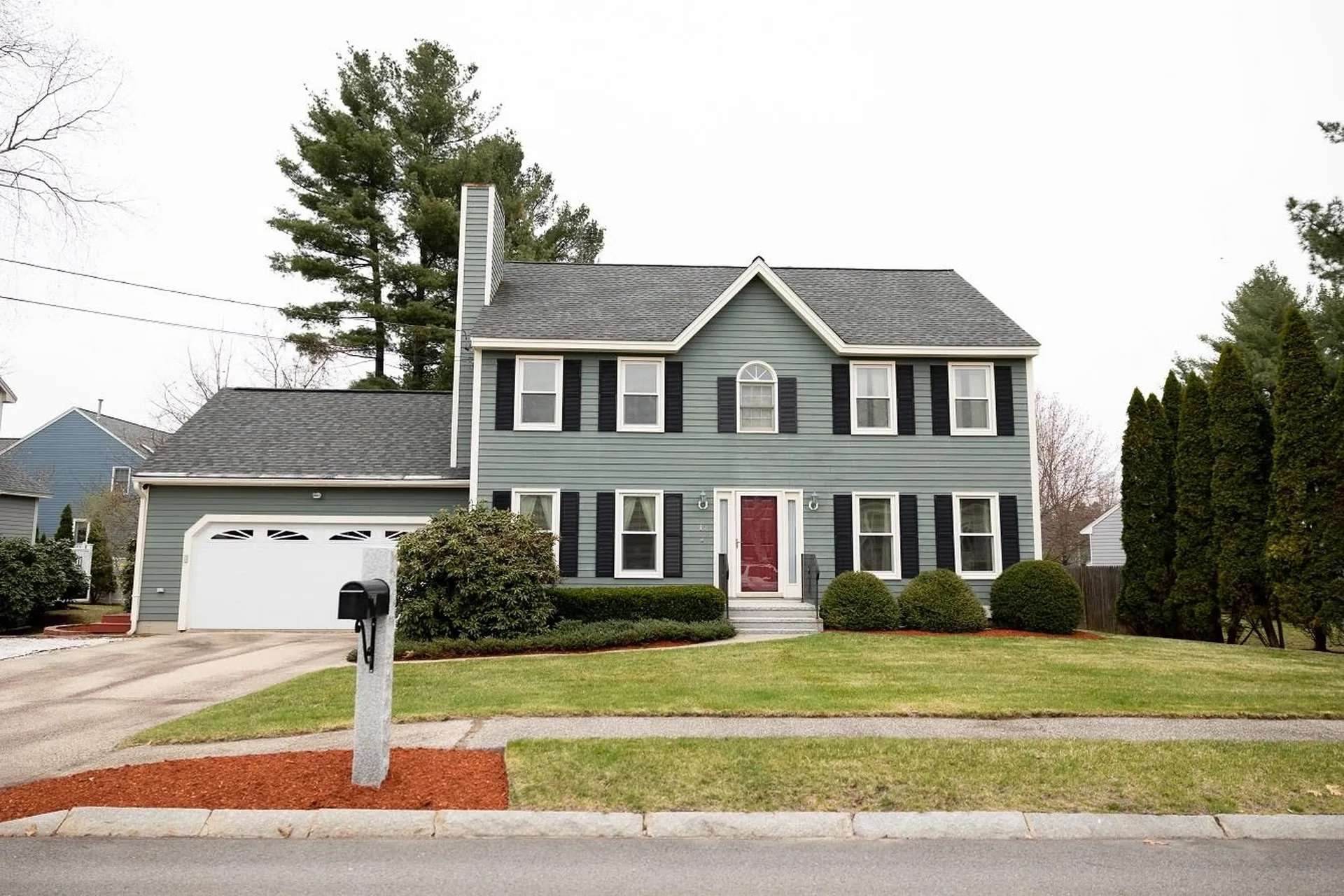 16 Settlement Way Nashua NH 03062-4438
