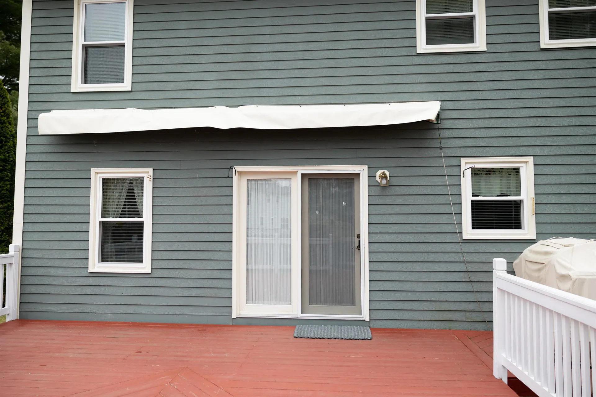 16 Settlement Way Nashua NH 03062-4438