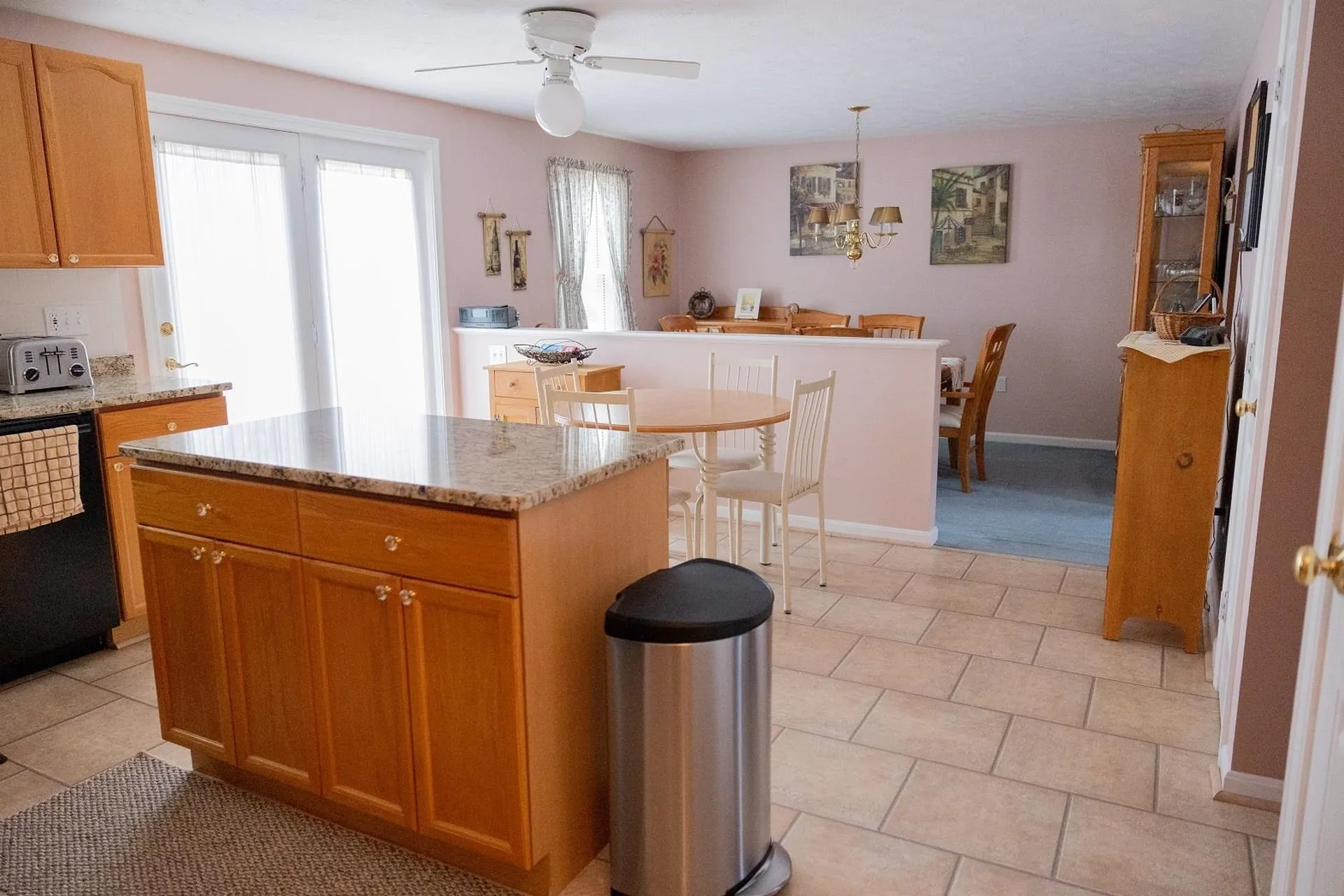 16 Settlement Way Nashua NH 03062-4438