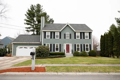 16 Settlement Way Nashua NH 03062-4438