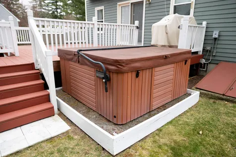 16 Settlement Way Nashua NH 03062-4438