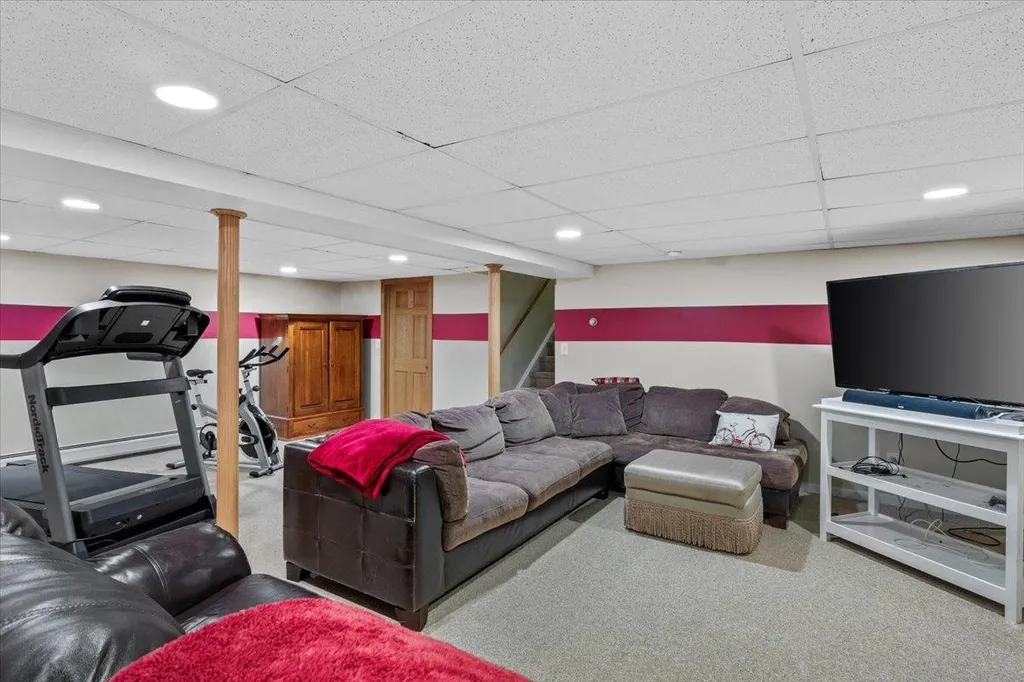 137 Barbara Terrace Colchester VT 05446