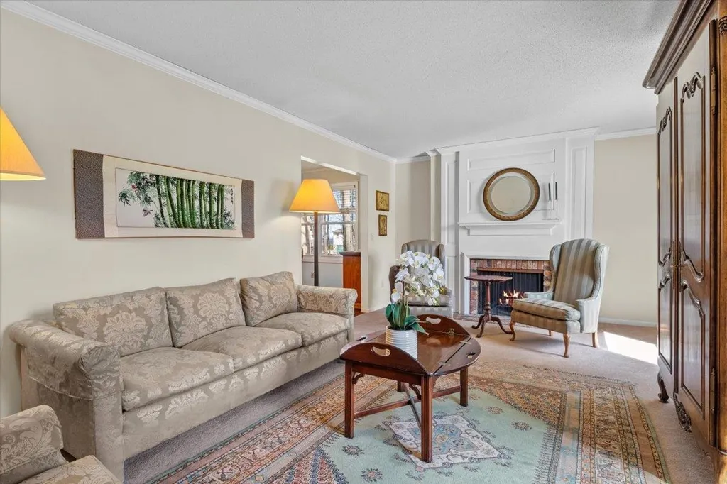 137 Barbara Terrace Colchester VT 05446