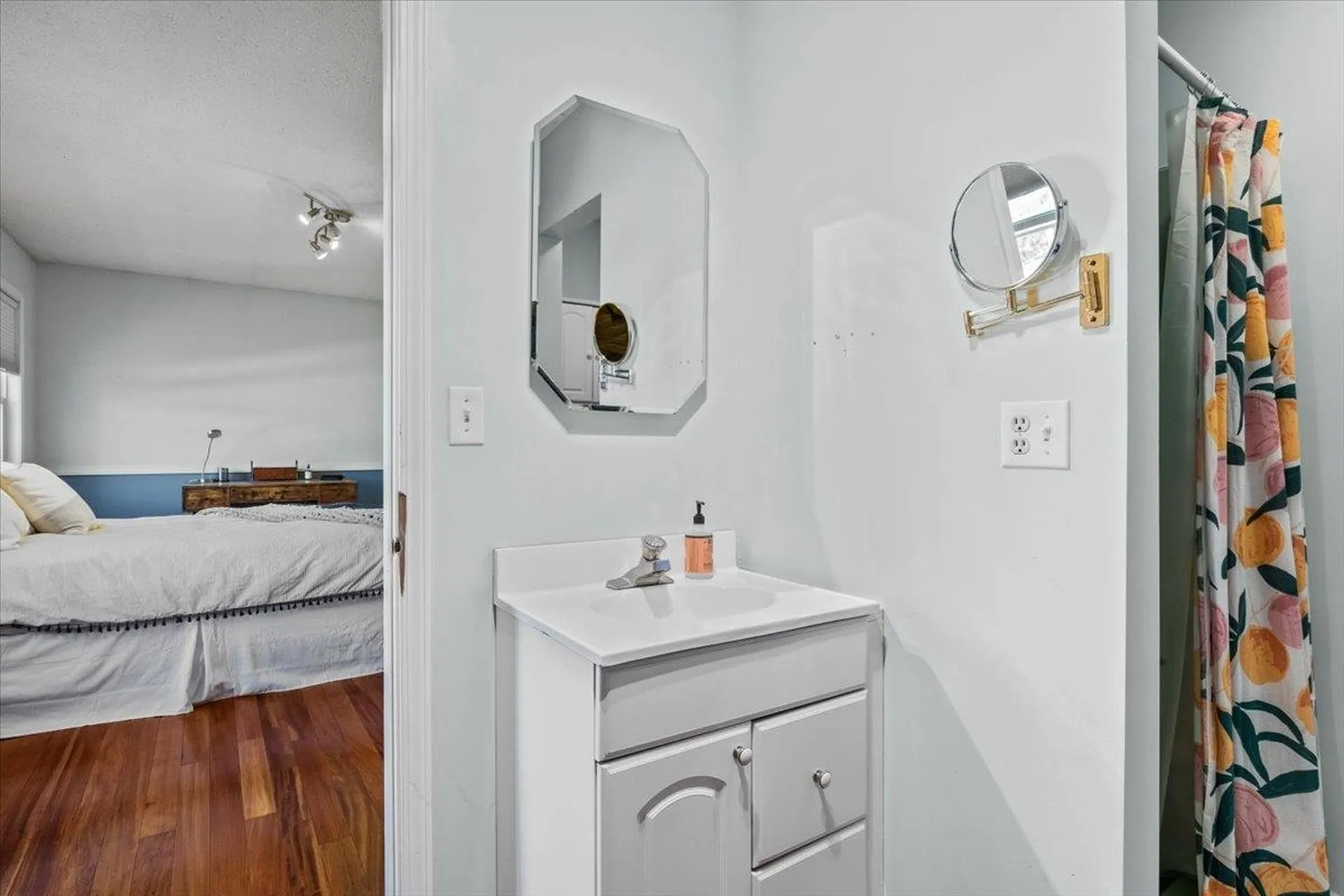 137 Barbara Terrace Colchester VT 05446