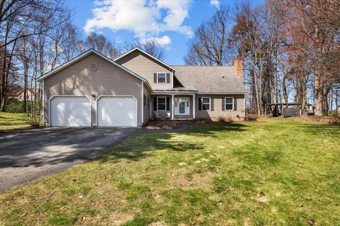 137 Barbara Terrace Colchester VT 05446