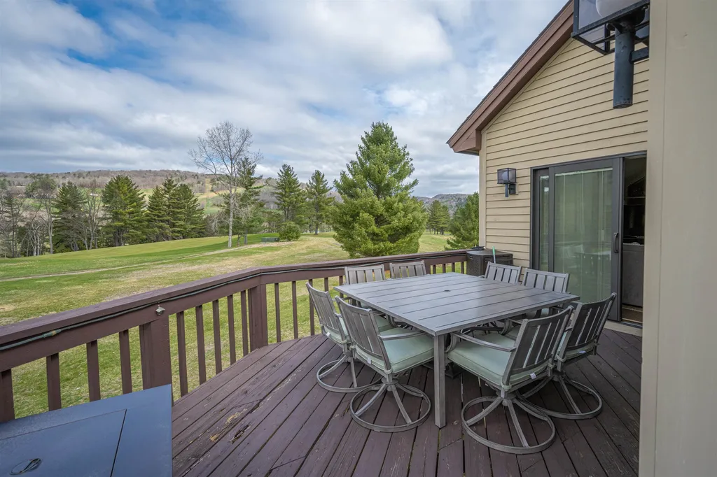 805 Murphy's Road Hartford VT 05059