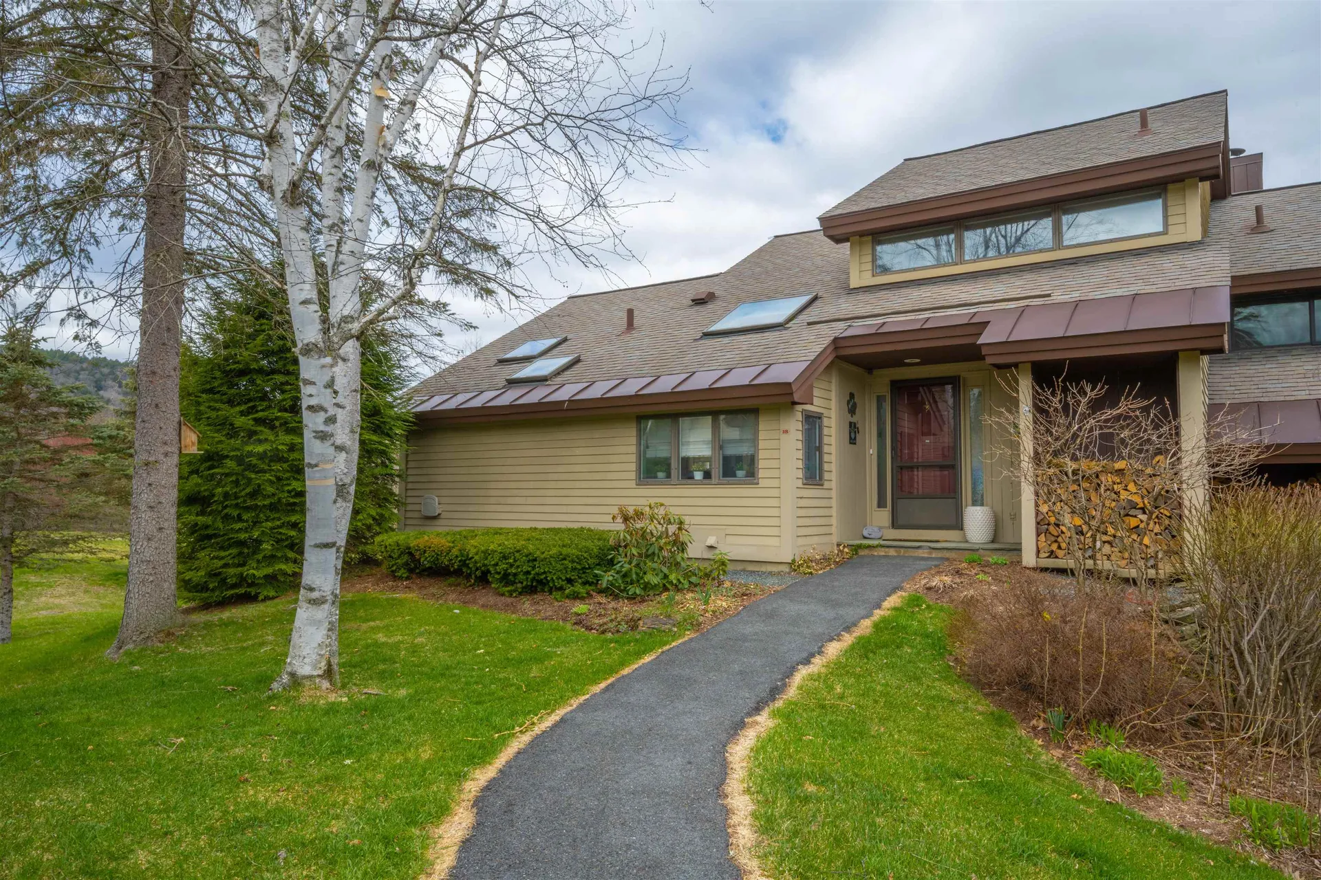 805 Murphy's Road Hartford VT 05059
