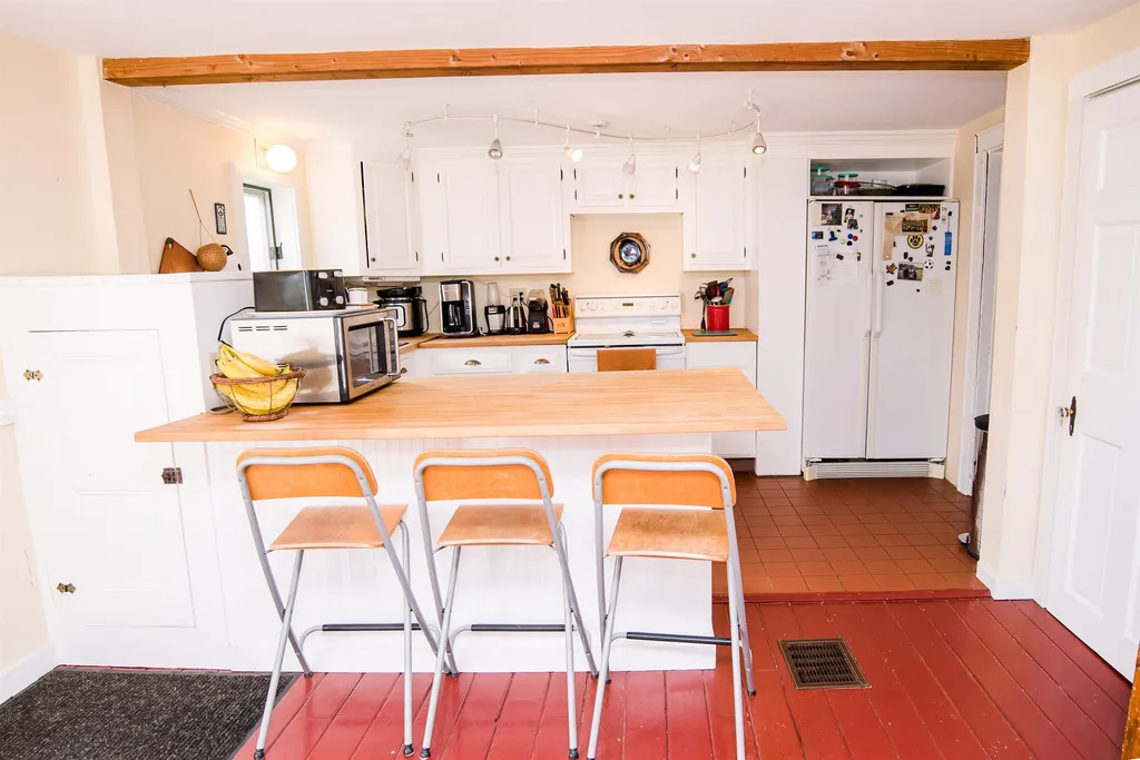 265 Thomas Road Shelburne VT 05482