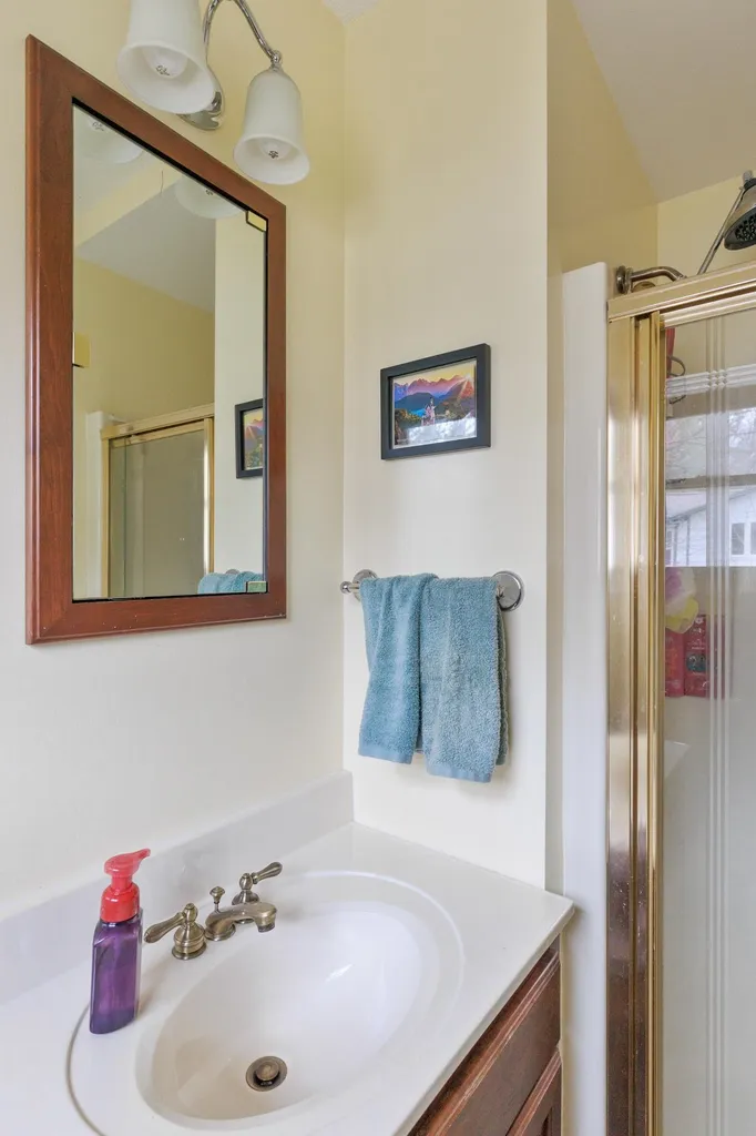 10 Greenbriar Drive Essex Junction VT 05452