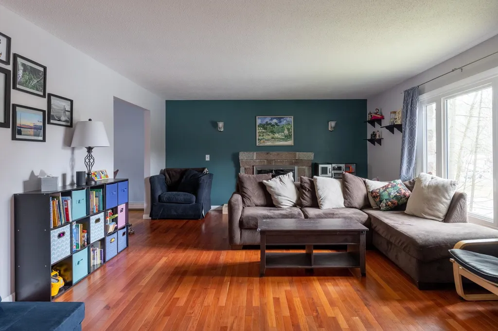 10 Greenbriar Drive Essex Junction VT 05452