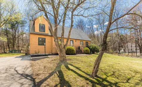 24 Tamarack Road Lee NH 03861