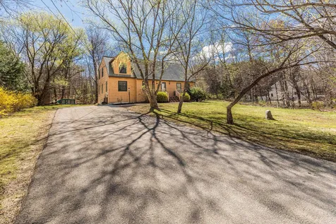 24 Tamarack Road Lee NH 03861