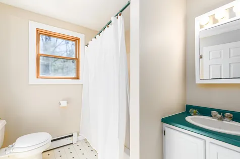 24 Tamarack Road Lee NH 03861