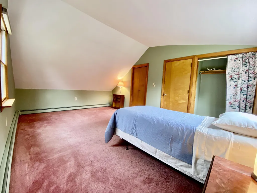 47 Park Place Milton NH 03851