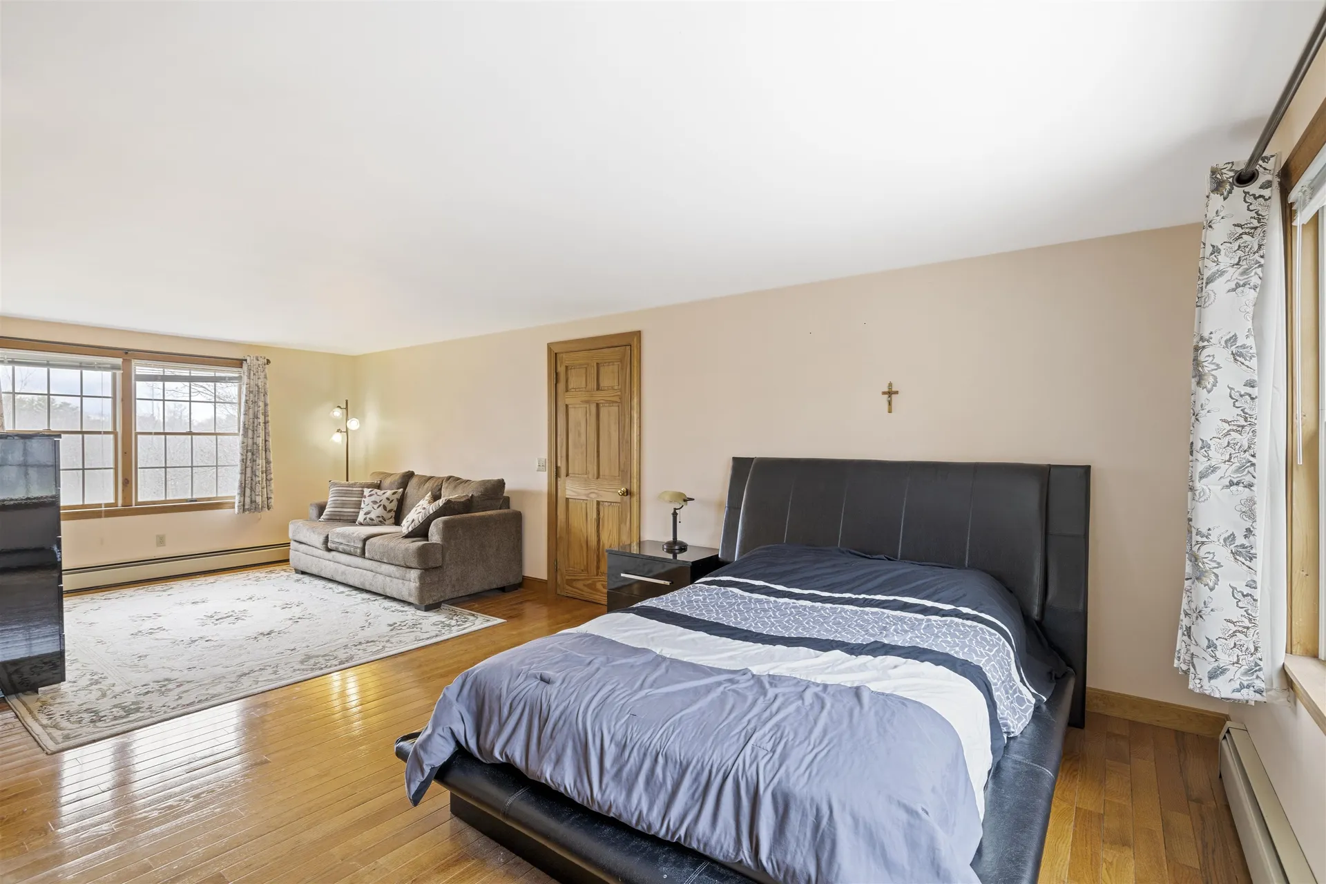 191 Pleasant Street New London NH 03257