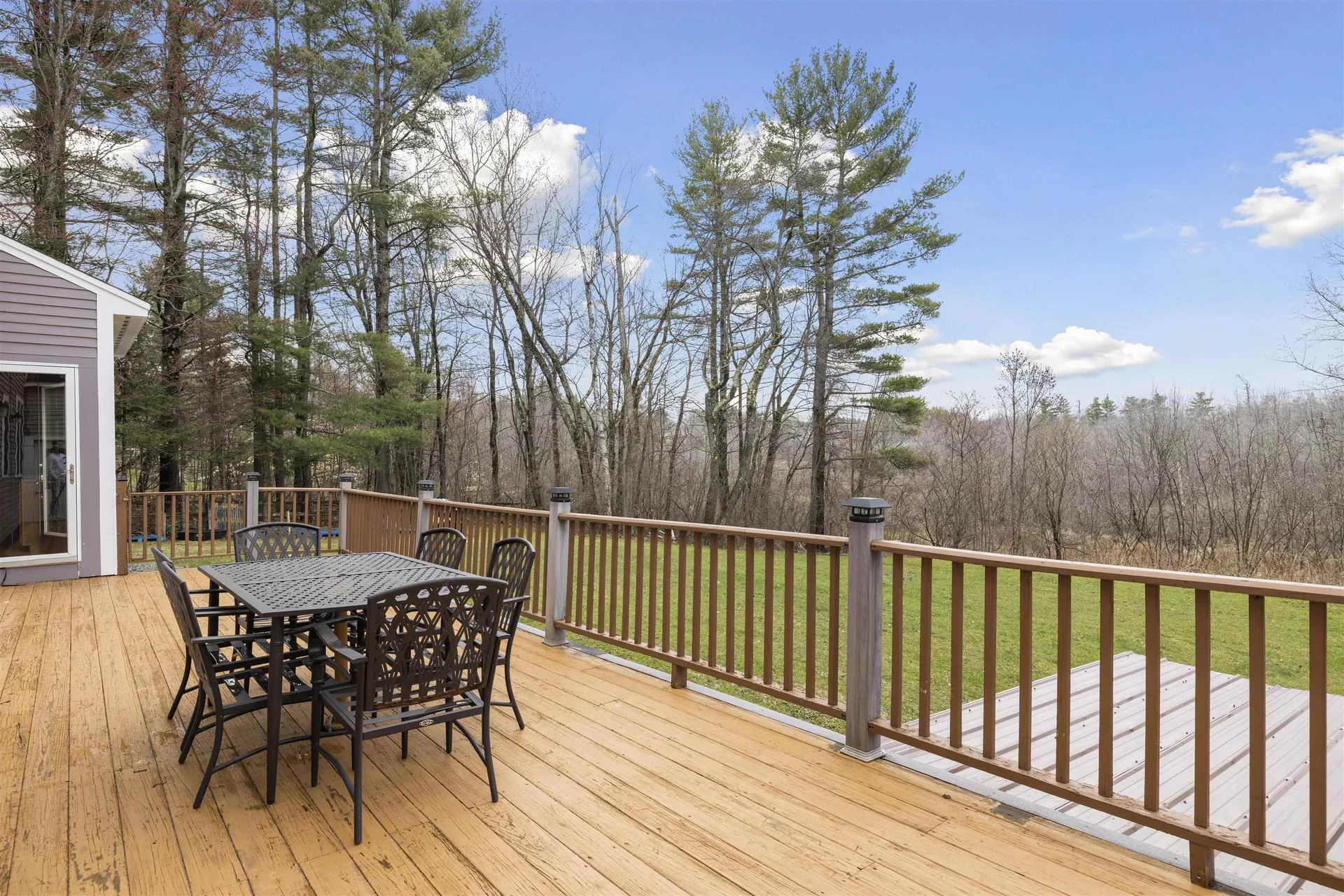 191 Pleasant Street New London NH 03257