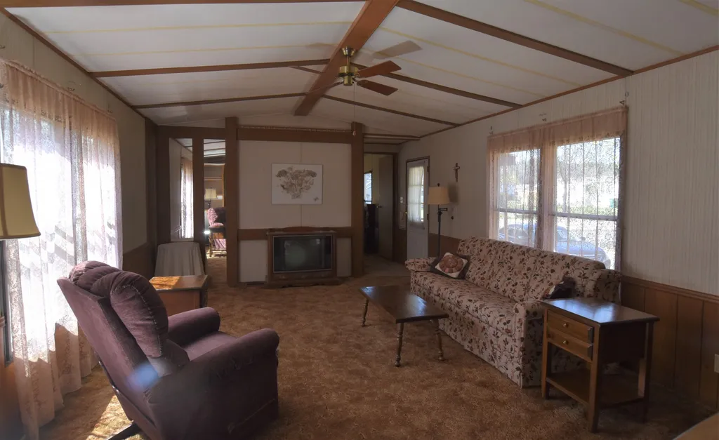 142 Daffodil Hill Lane Rochester NH 03868-8750