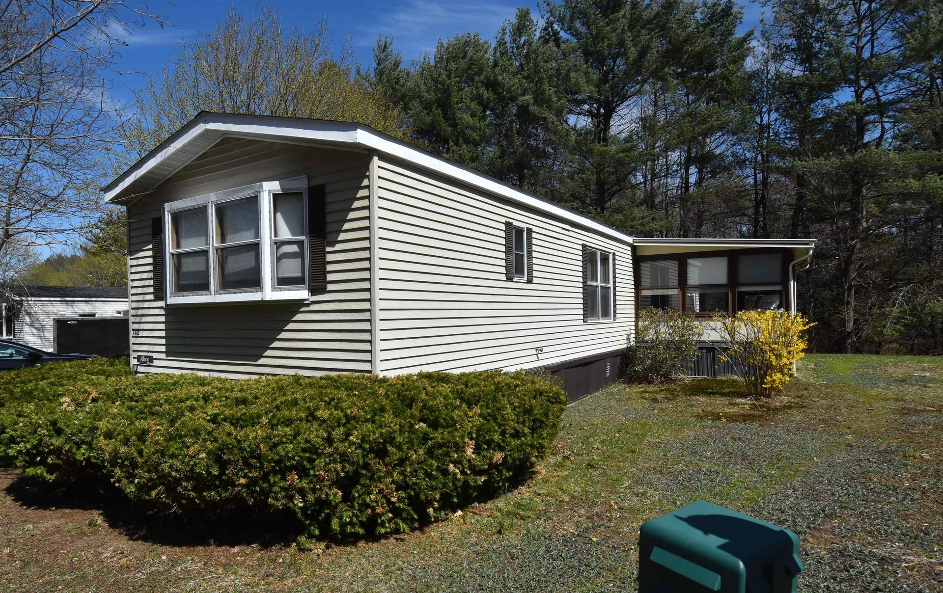 142 Daffodil Hill Lane Rochester NH 03868-8750