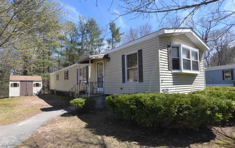 142 Daffodil Hill Lane Rochester NH 03868-8750