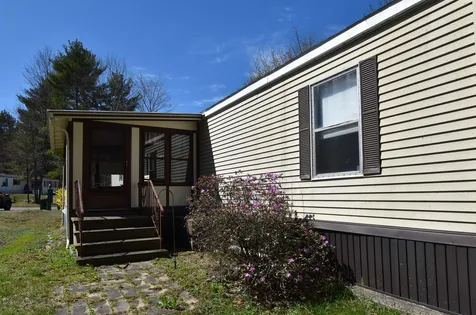 142 Daffodil Hill Lane Rochester NH 03868-8750