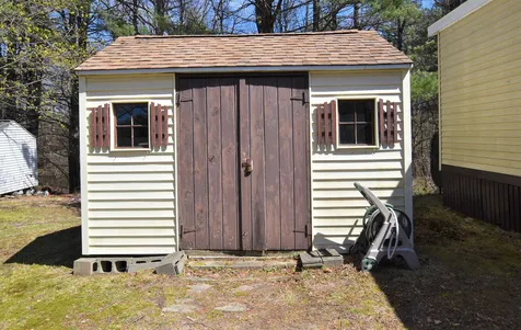 142 Daffodil Hill Lane Rochester NH 03868-8750