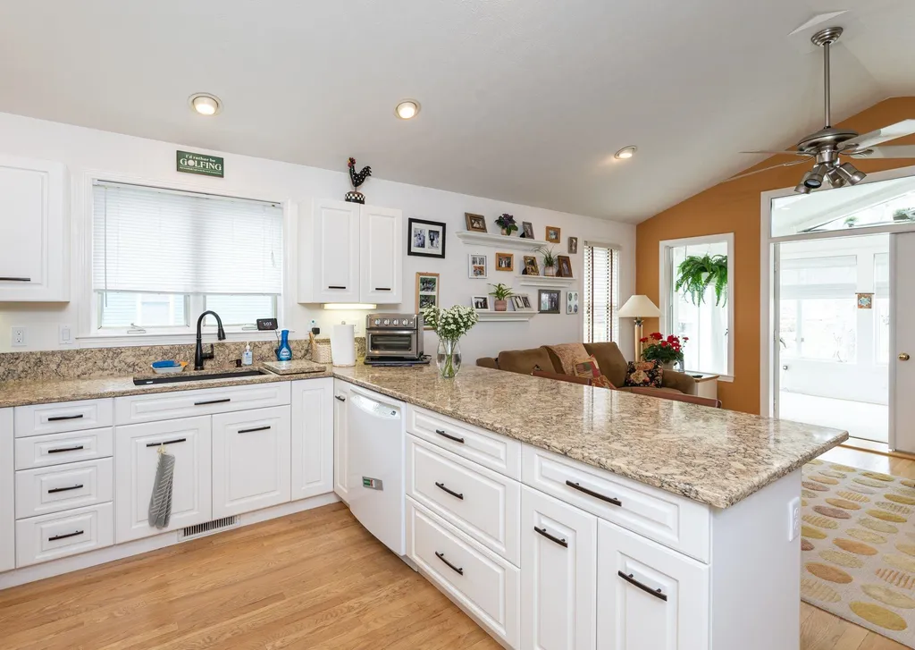 5 Gleneagle Drive Bedford NH 03110