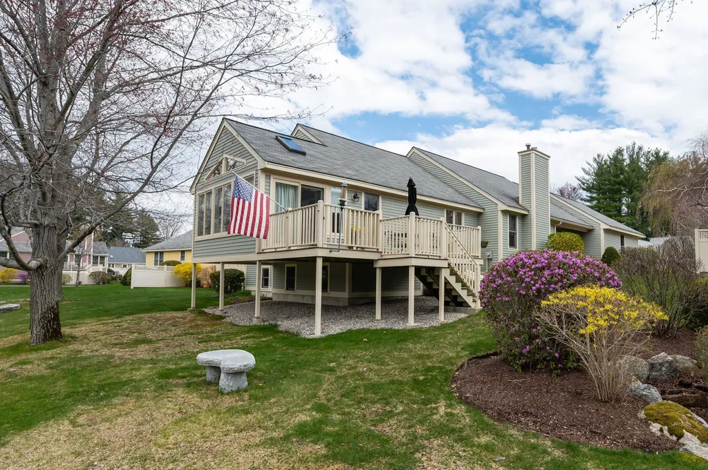 5 Gleneagle Drive Bedford NH 03110