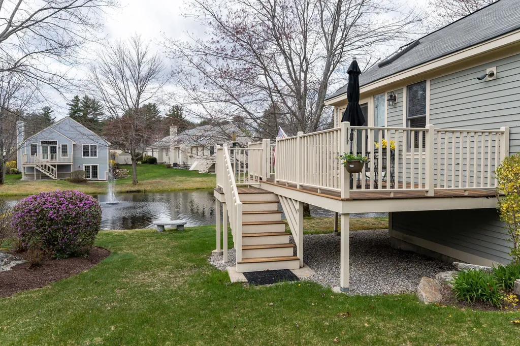 5 Gleneagle Drive Bedford NH 03110