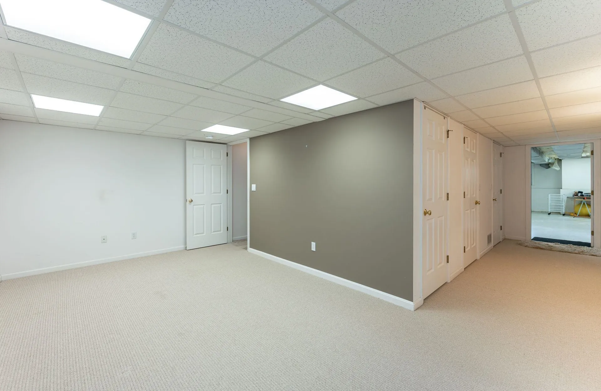 5 Gleneagle Drive Bedford NH 03110