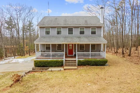 33 Gove Road Weare NH 03281
