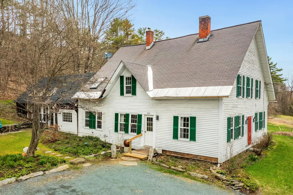 1255 Latham Road Thetford VT 05075