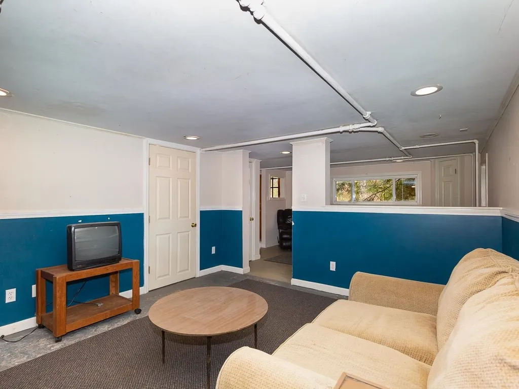 61 Mill Road Durham NH 03824