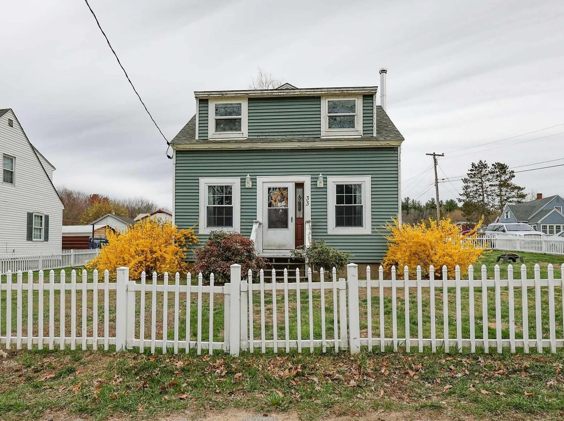 33 School Street Allenstown NH 03275