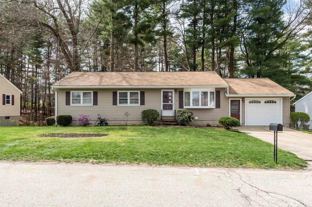 58 Raleigh Drive Nashua NH 03062