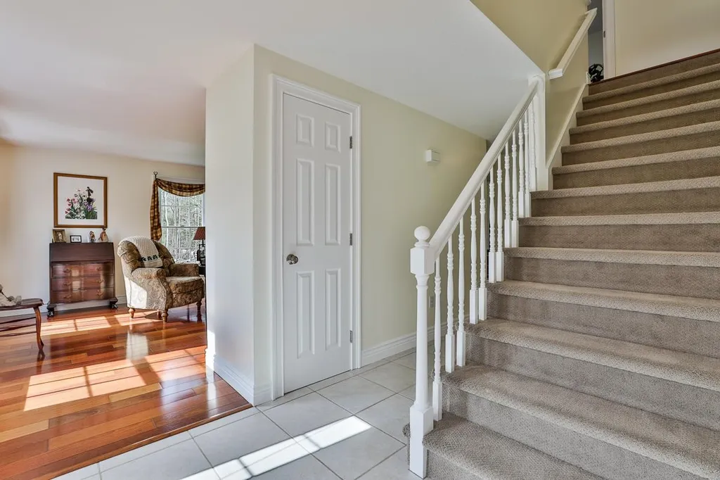 47 Sagharbor Drive Auburn NH 03032