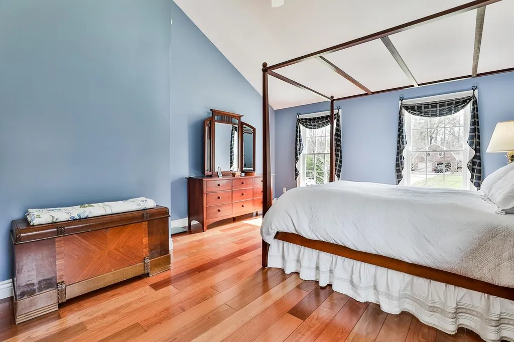 47 Sagharbor Drive Auburn NH 03032