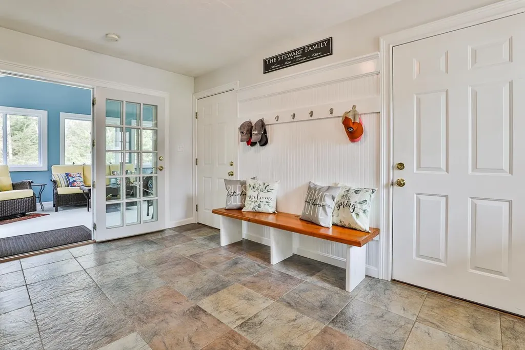47 Sagharbor Drive Auburn NH 03032