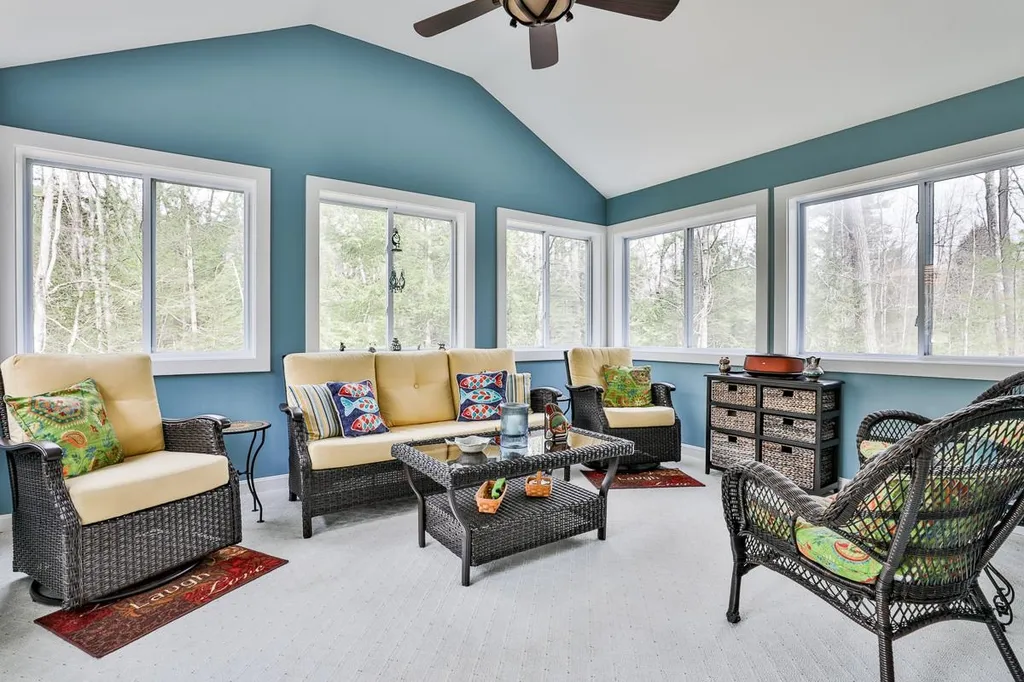 47 Sagharbor Drive Auburn NH 03032