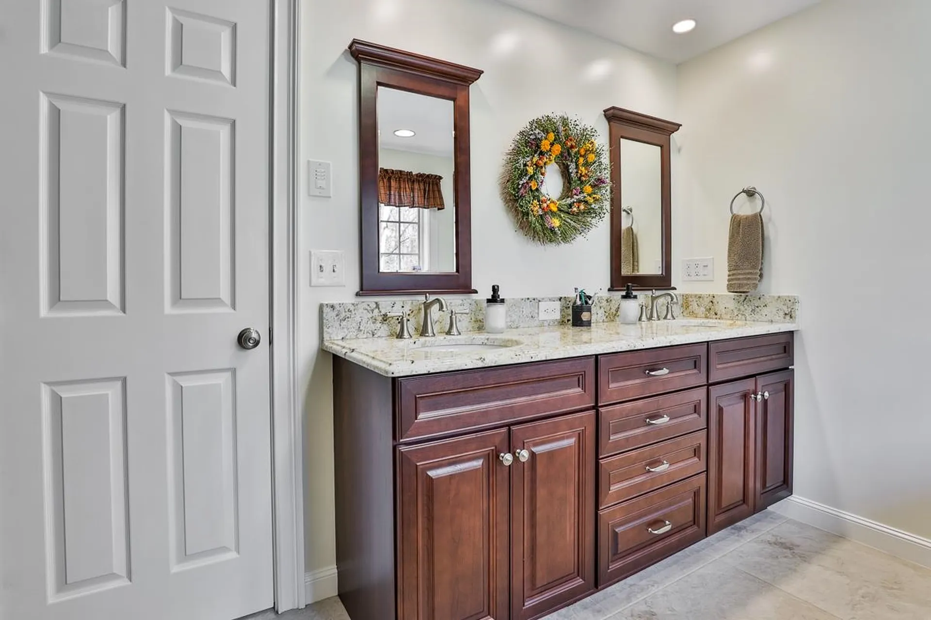 47 Sagharbor Drive Auburn NH 03032