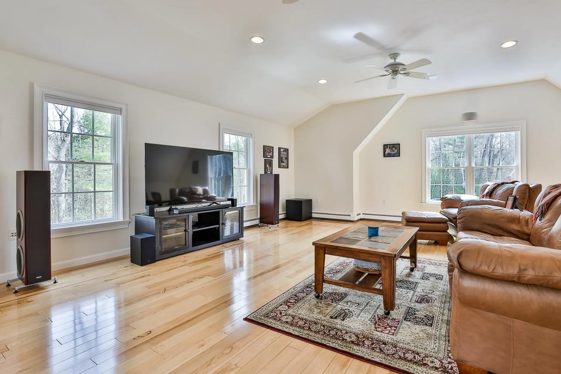 47 Sagharbor Drive Auburn NH 03032