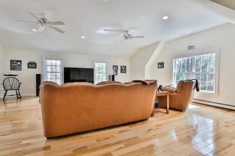 47 Sagharbor Drive Auburn NH 03032