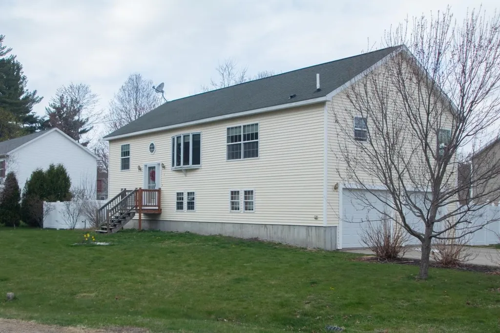 3 Amanda Street Rochester NH 03867