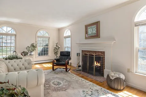 17 Rockrimmon Road North Hampton NH 03862